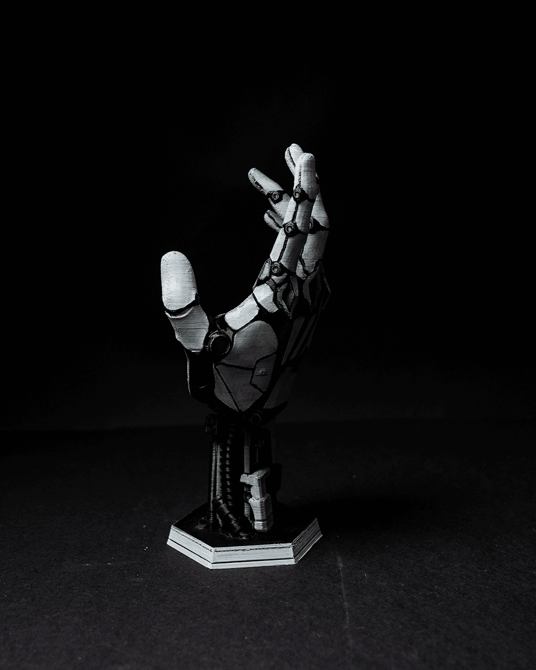 Suporte para Controlador de Mão Robótica - Image 5