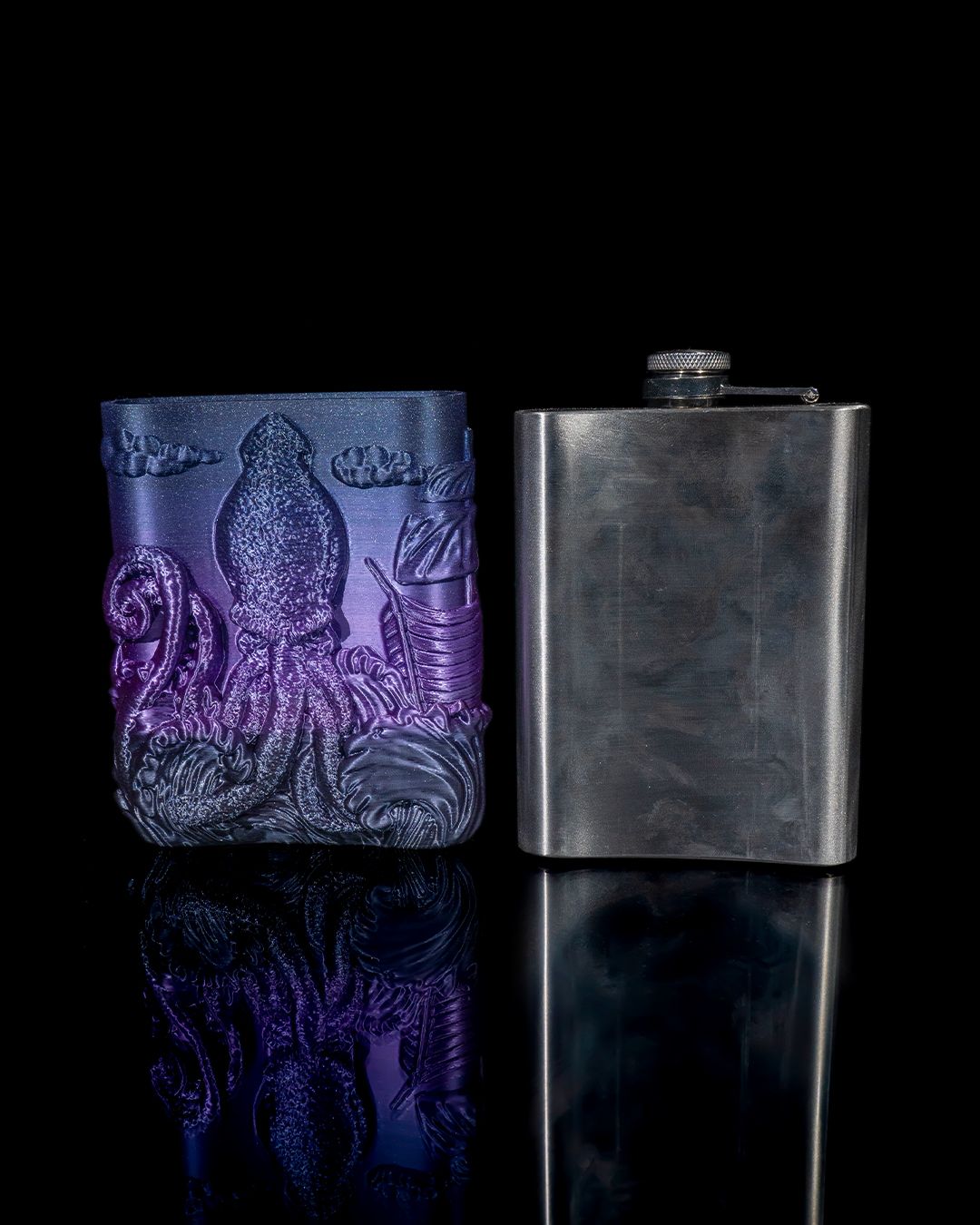 Buccaneer Hip Flask Cover - Image 3
