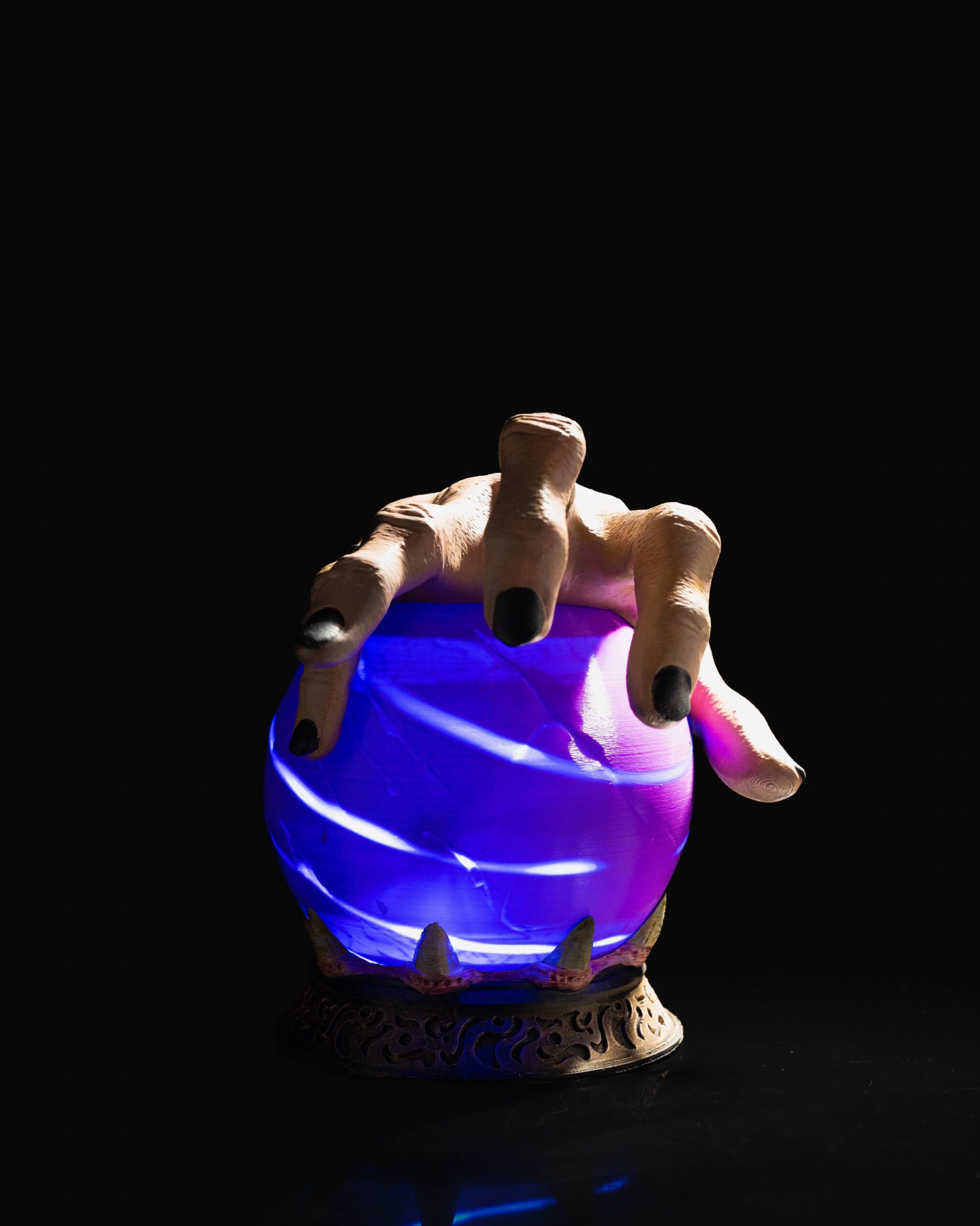 Seer Crystal Ball Lamp - Image 4