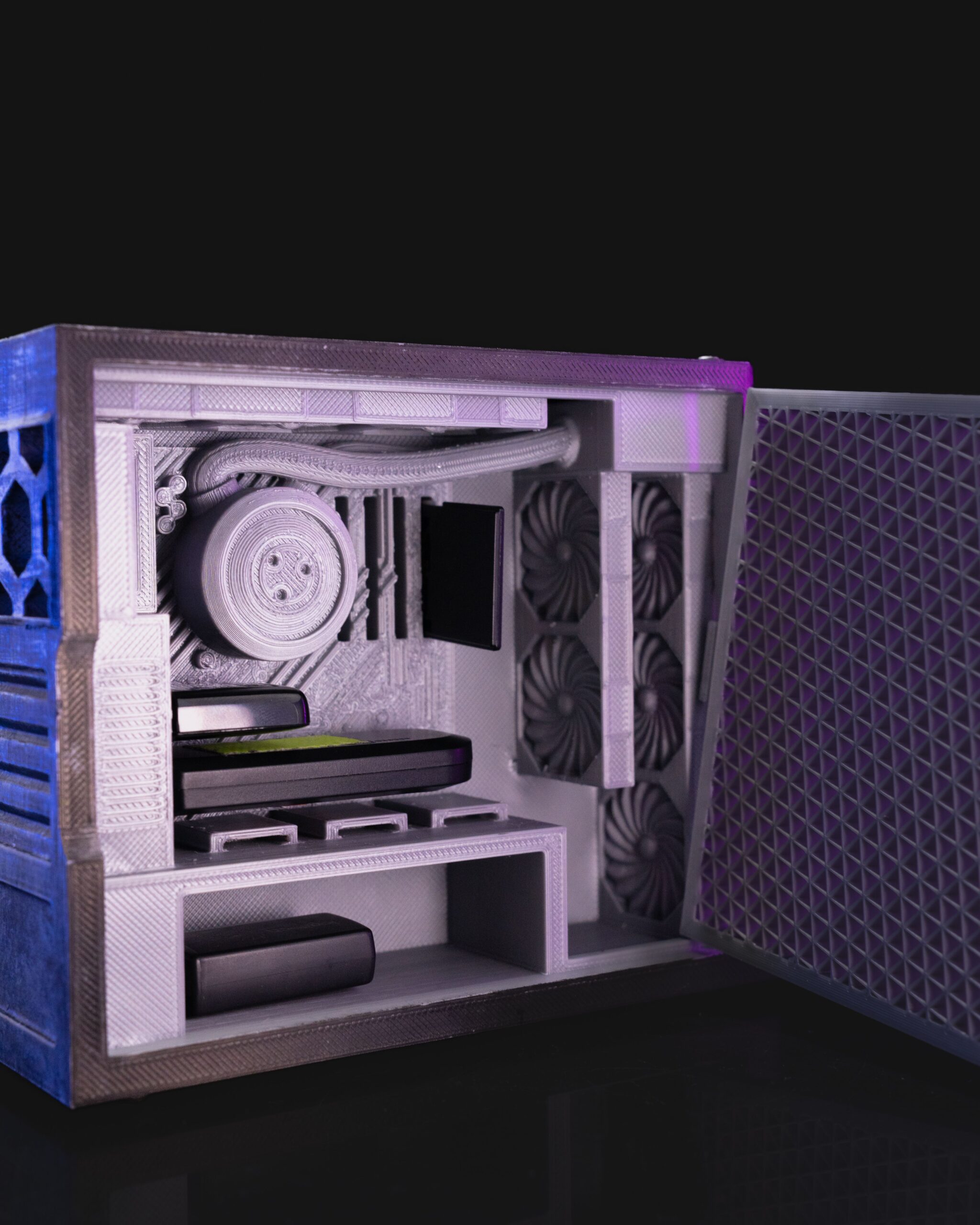 Gaming PC USB & SD Card Holder - Image 4