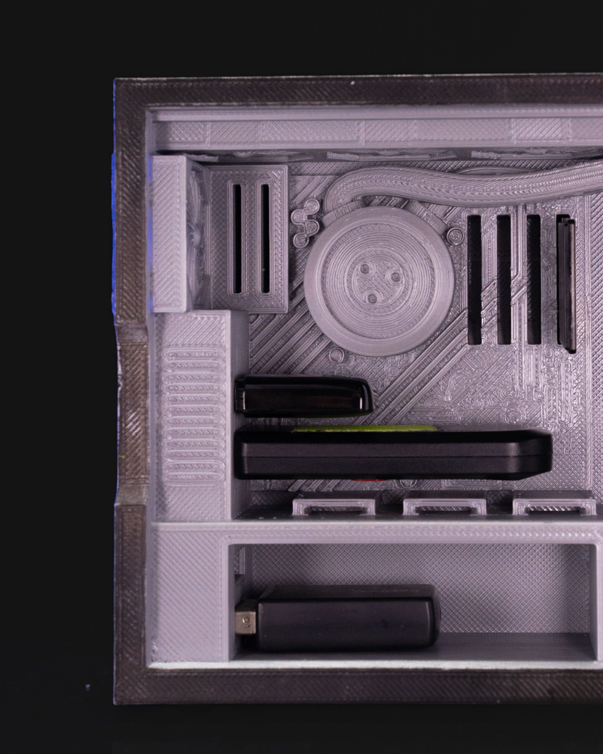 Gaming PC USB & SD Card Holder - Image 6