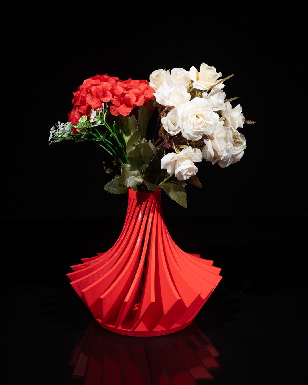 Karioshort Vase - Image 2