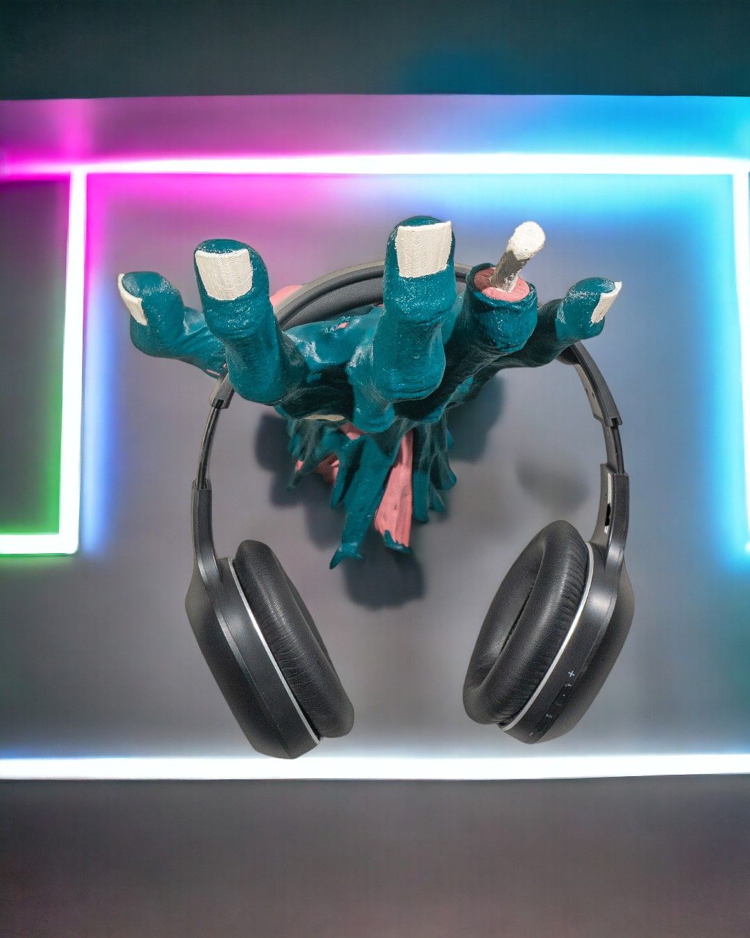 Hand from Beyond Headphone Holder - Image 3