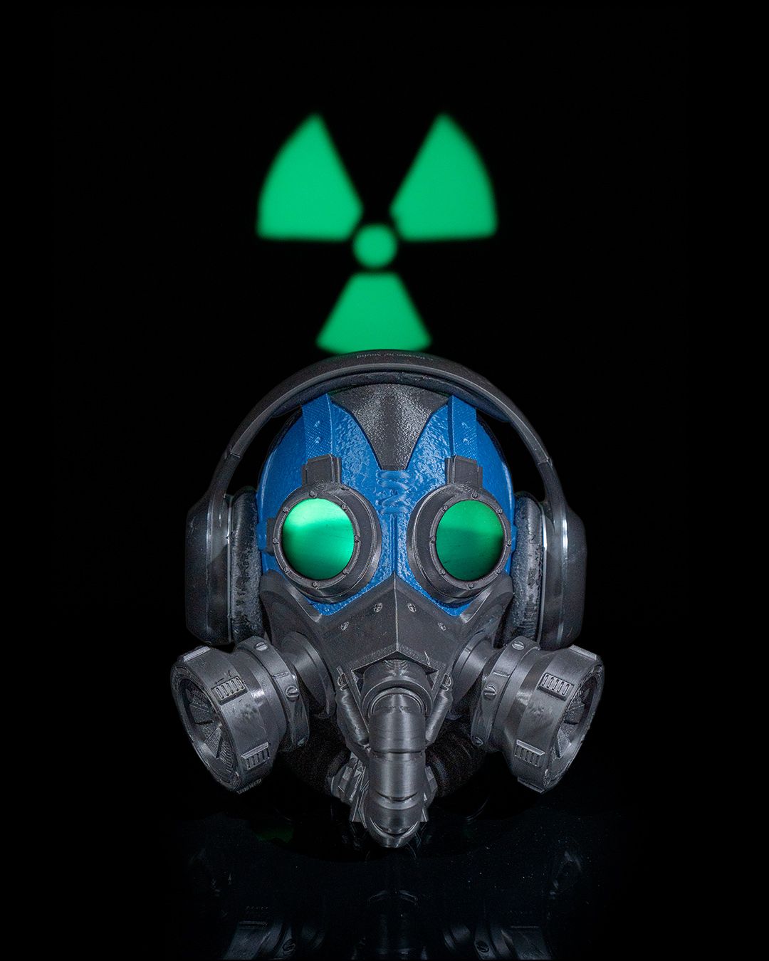 Hot Spot Headphone Holder - Image 2