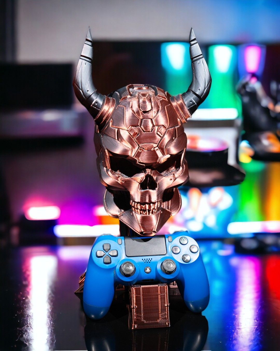 Sci-fi Skull Controller & Headphone Holder - Image 2