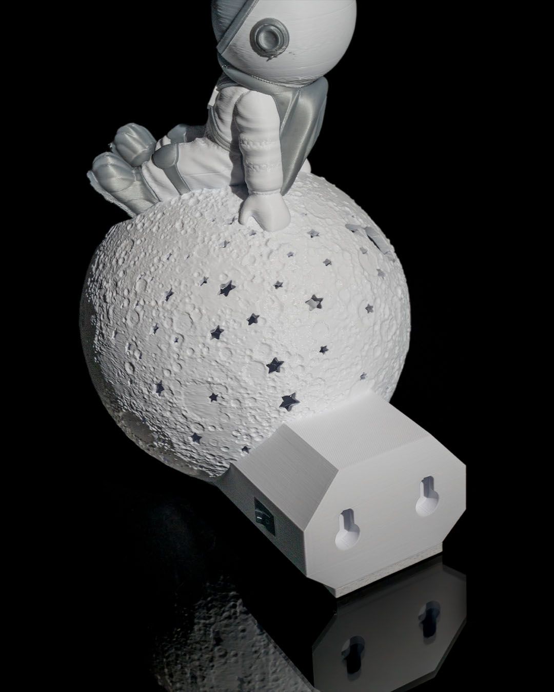 Wondering Astronaut - Image 5