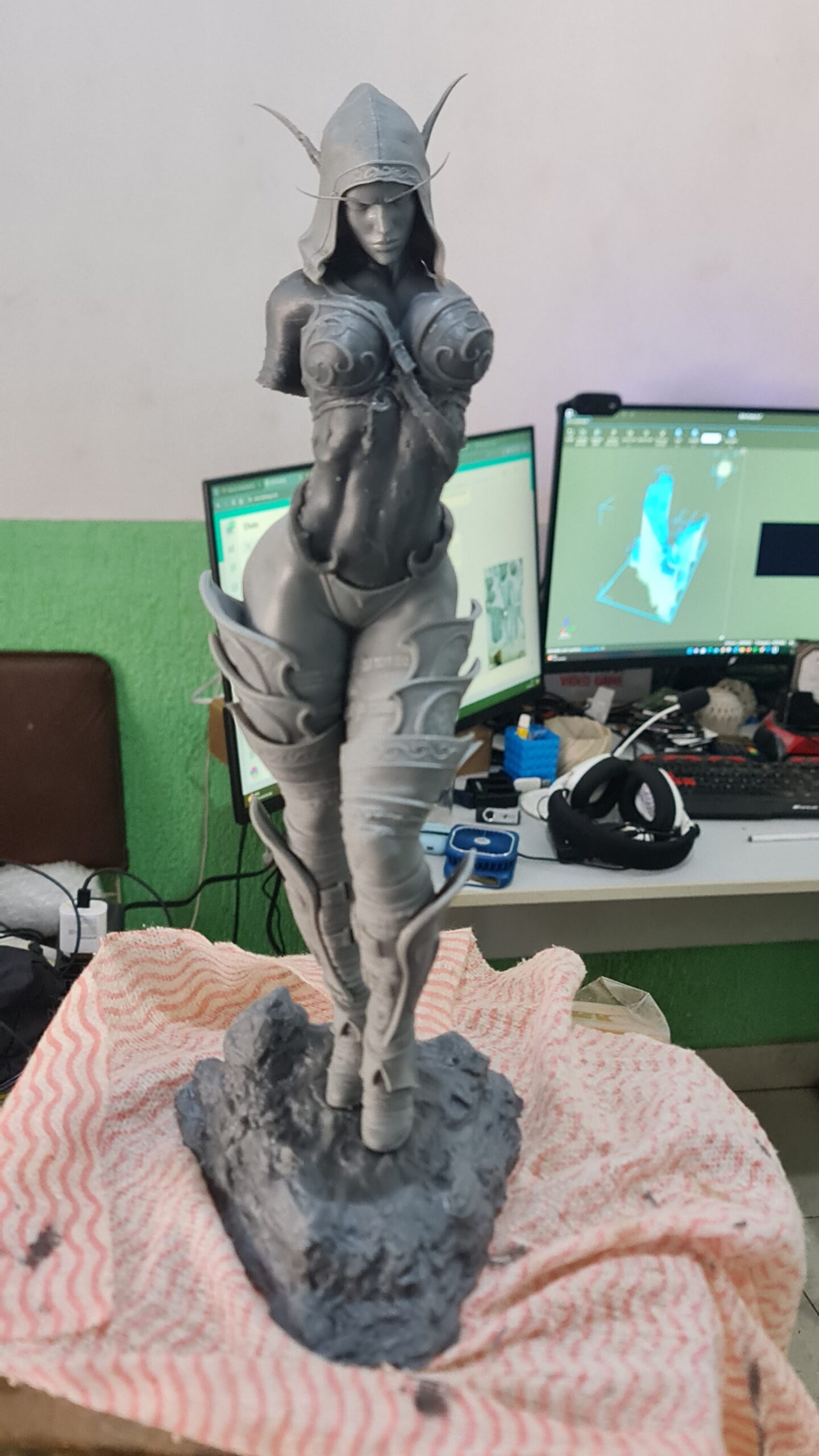 🌟 Miniatura de Sylvanas: Detalhes Impecáveis em Resina - Um Tesouro para Fãs de World of Warcraft! 🌟 - Image 2