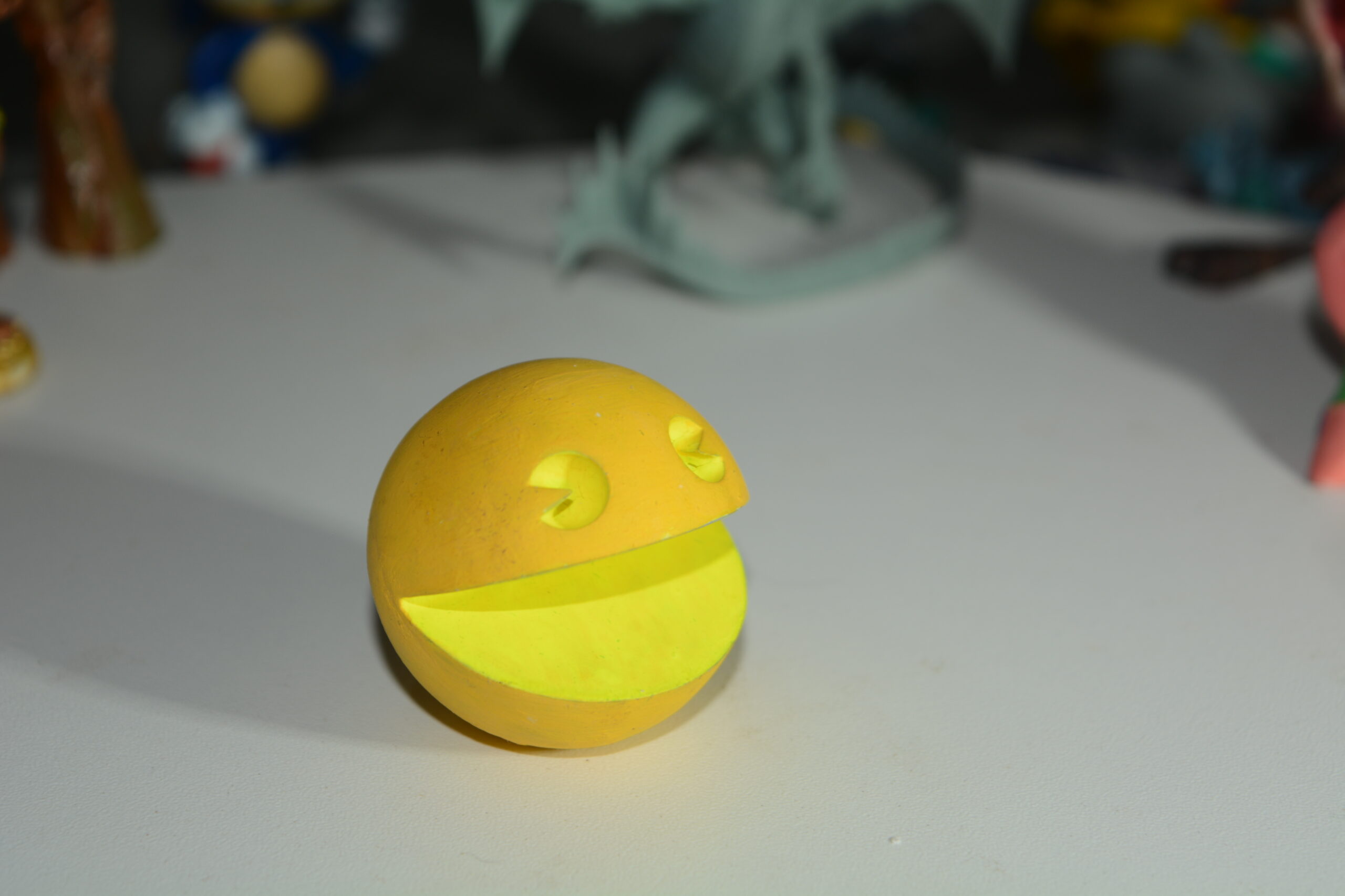 🌟 Miniatura Neon do Pac-Man e Fantasmas: Brilho Incrível e Nostalgia em Resina! 🌟 - Image 11