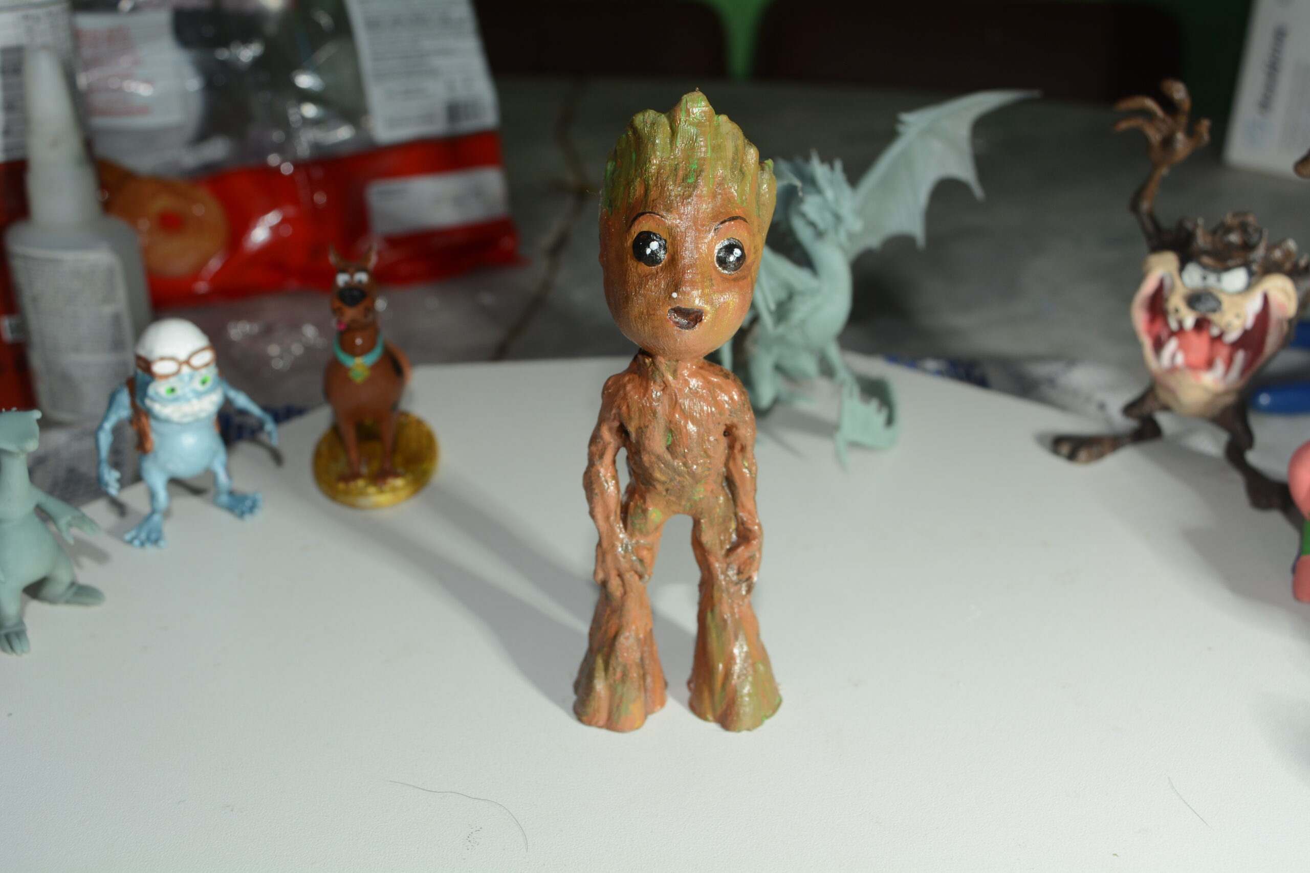 Miniatura do Bebê Groot: Encante Sua Decoração com Este Adorável Guardião! 🌱✨