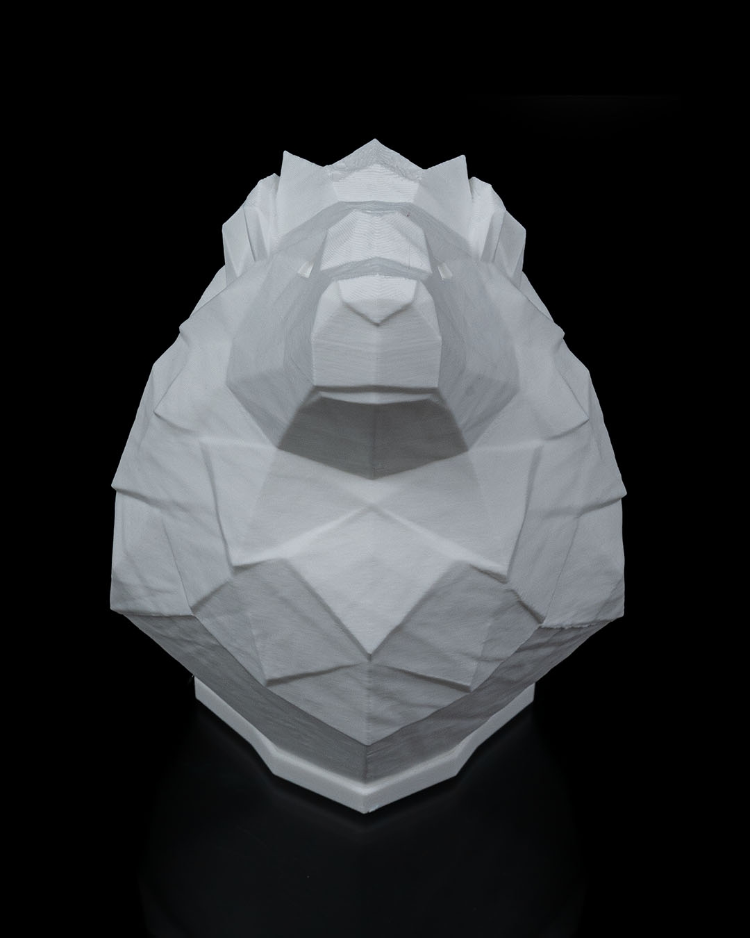 Low Poly Lion Table Lamp - Image 3