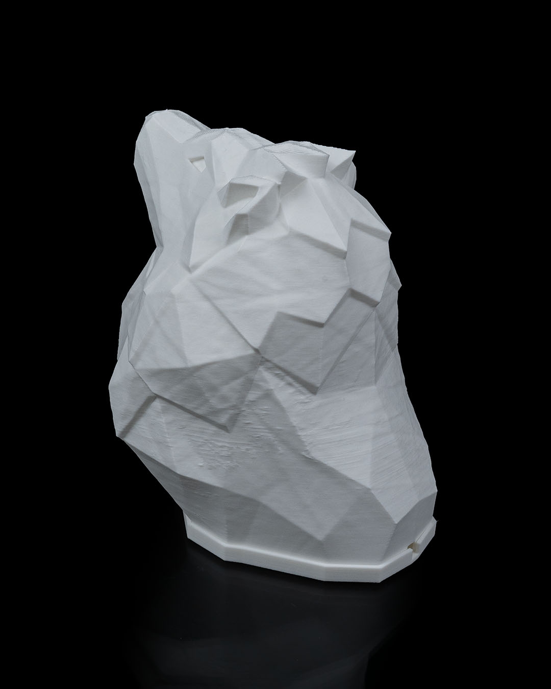 Low Poly Lion Table Lamp - Image 5