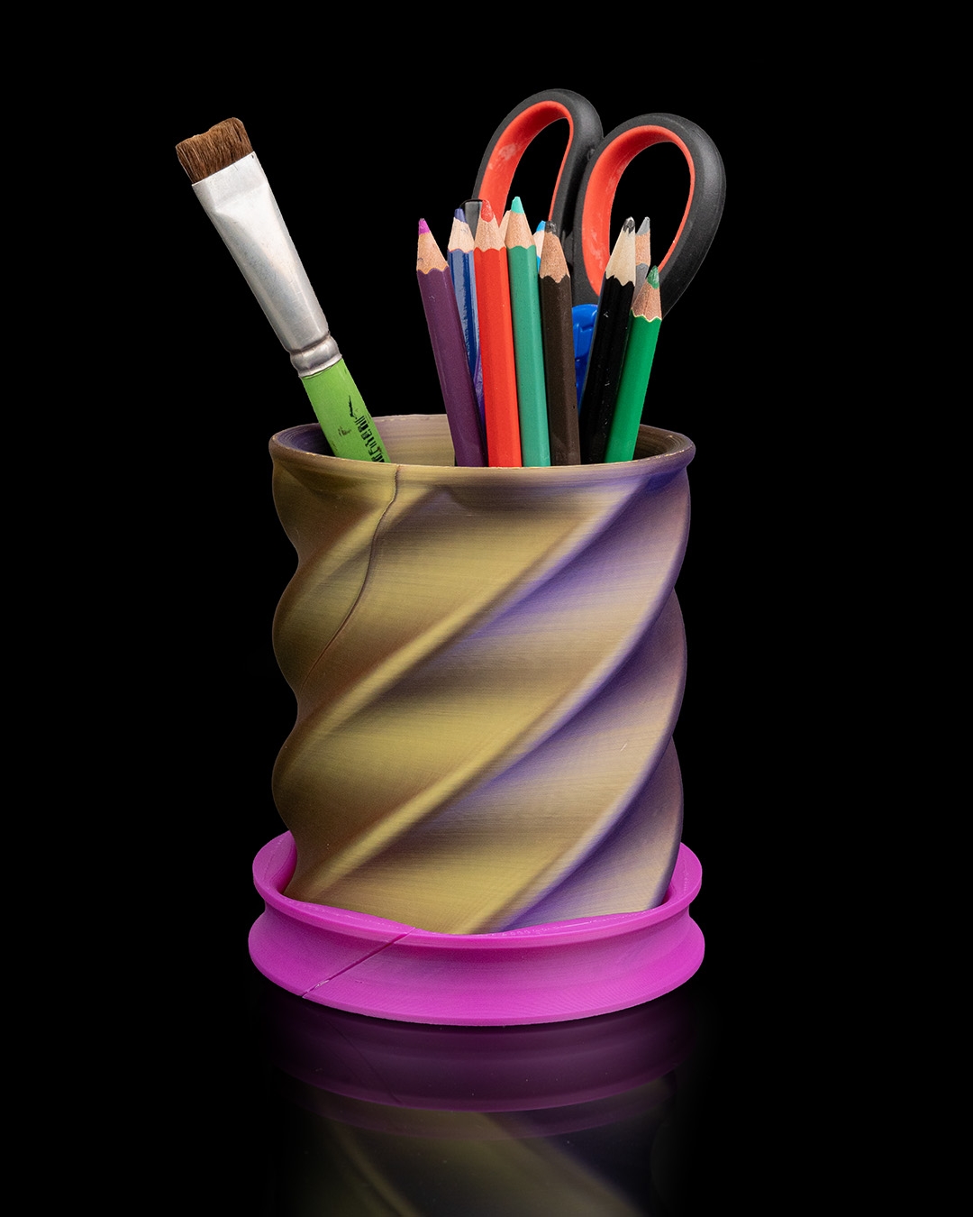 Twisted Cup Pen Holder - Image 3
