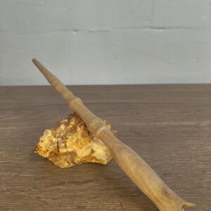 Zauberstab, magischer Besen