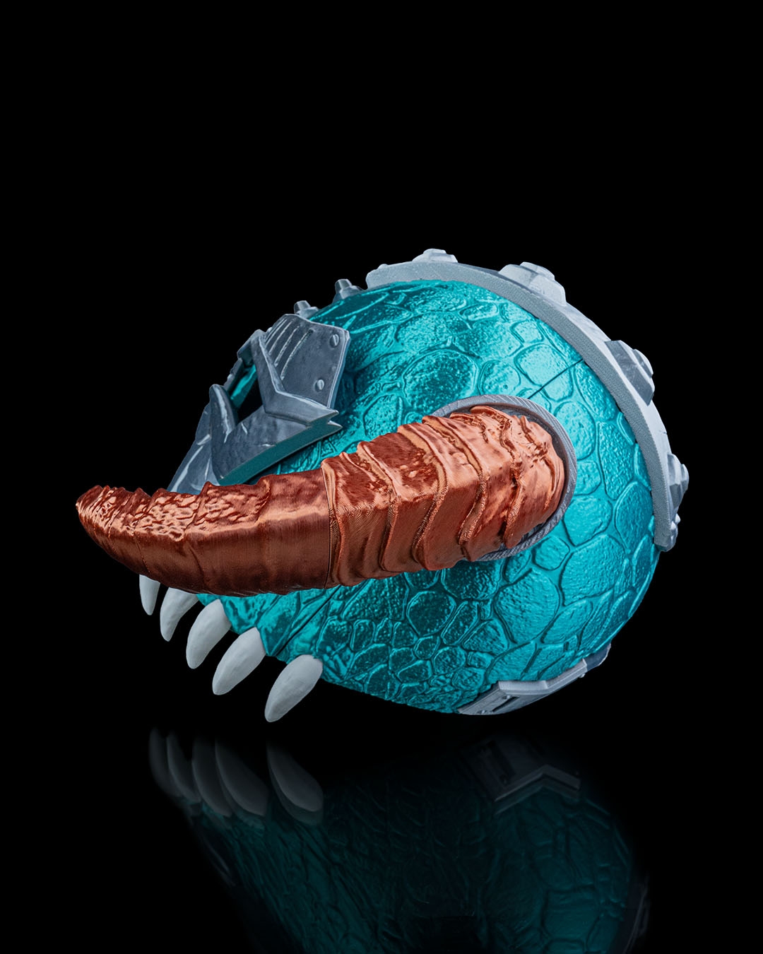 Scaled Barbarian Helmet - Image 9