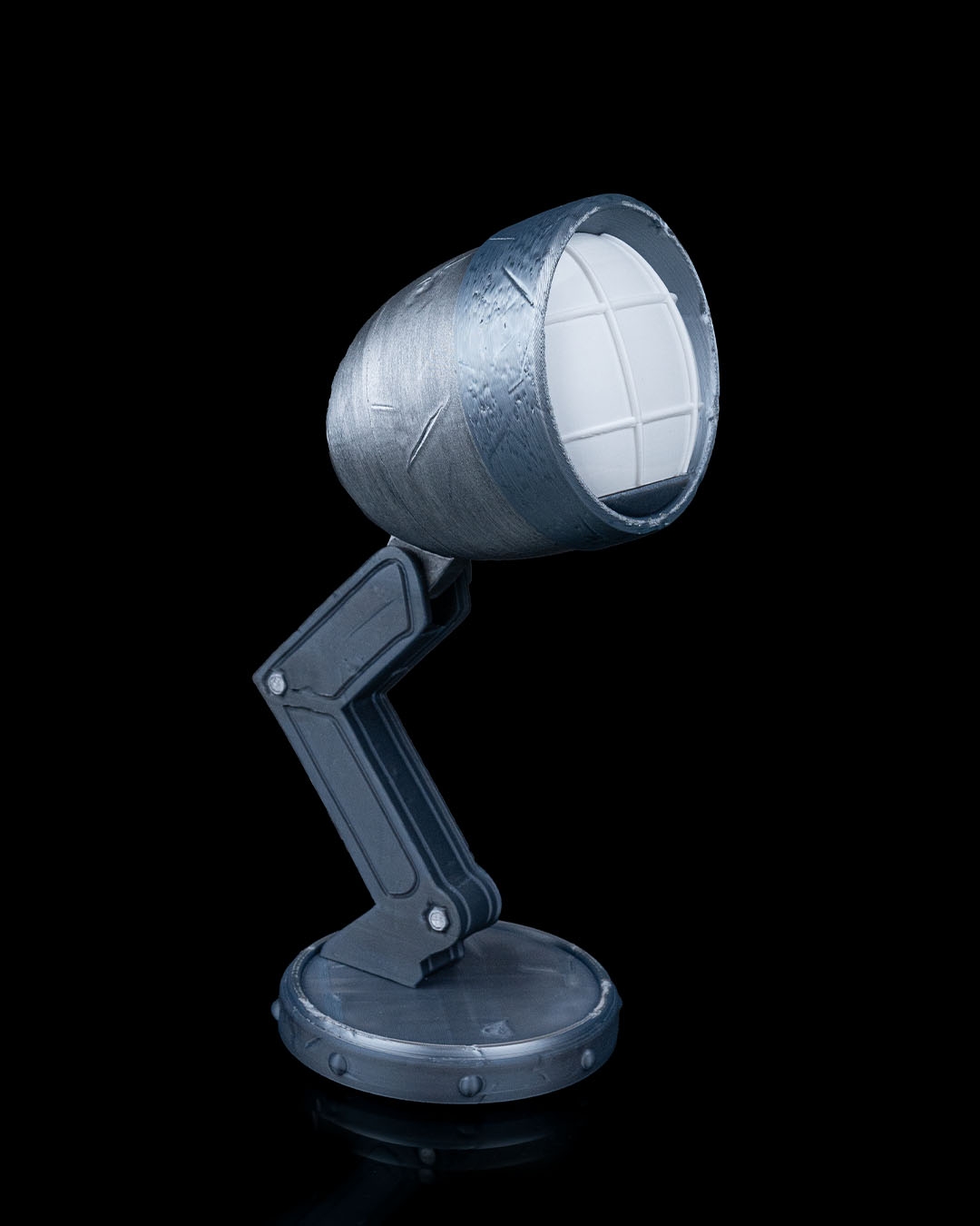 Chrome Headlight Table Lamp - Image 5