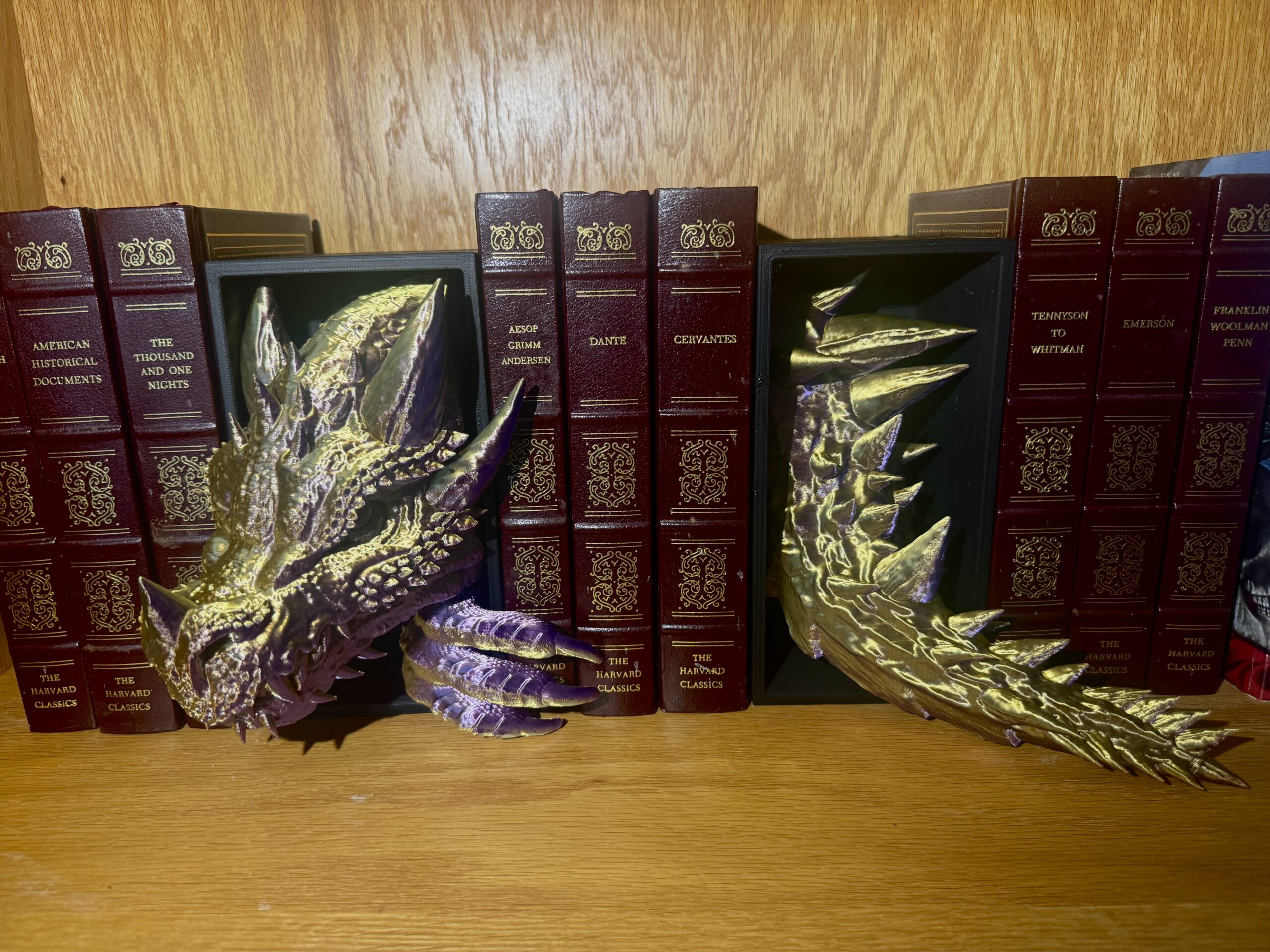 Dragon Tail Book Nook - Painted - Image 7