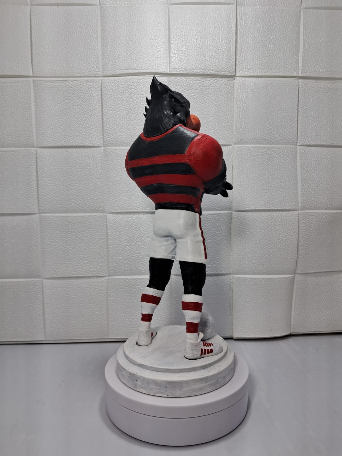 Mascote do Flamengo s/ Asas Tam 27cm - Image 5