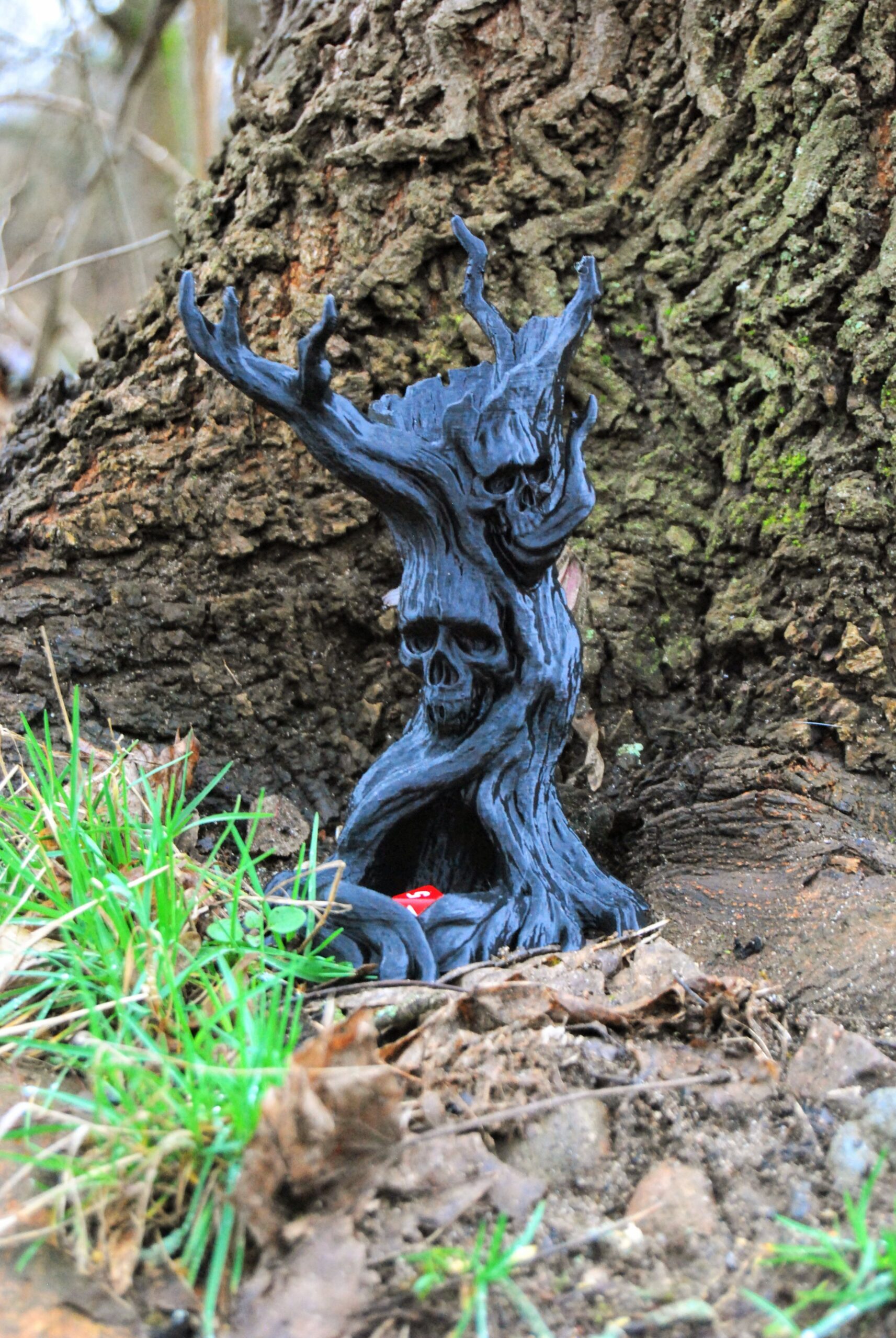 Dice tower Le chêne des murmures